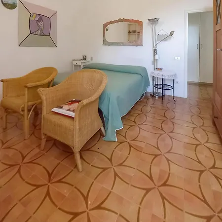 Holiday home Lovely In With Wifi Lamporecchio